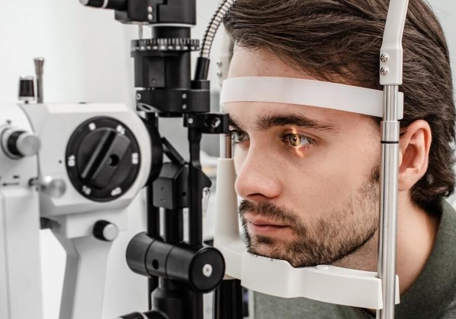 Man undergoing eye examination